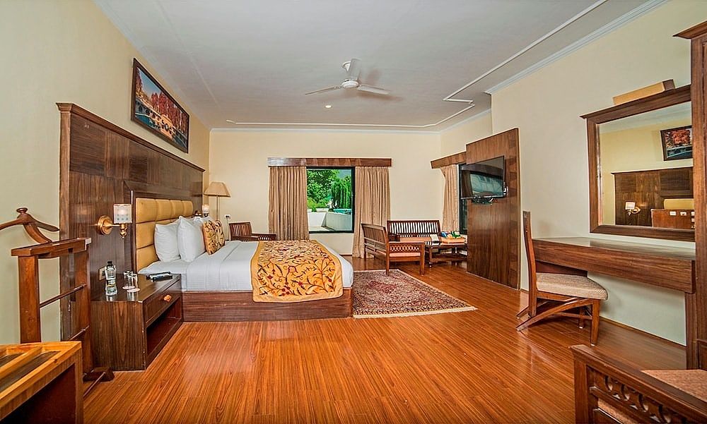 Lemon Tree Hotel, Srinagar Superior Double or Twin Room 3