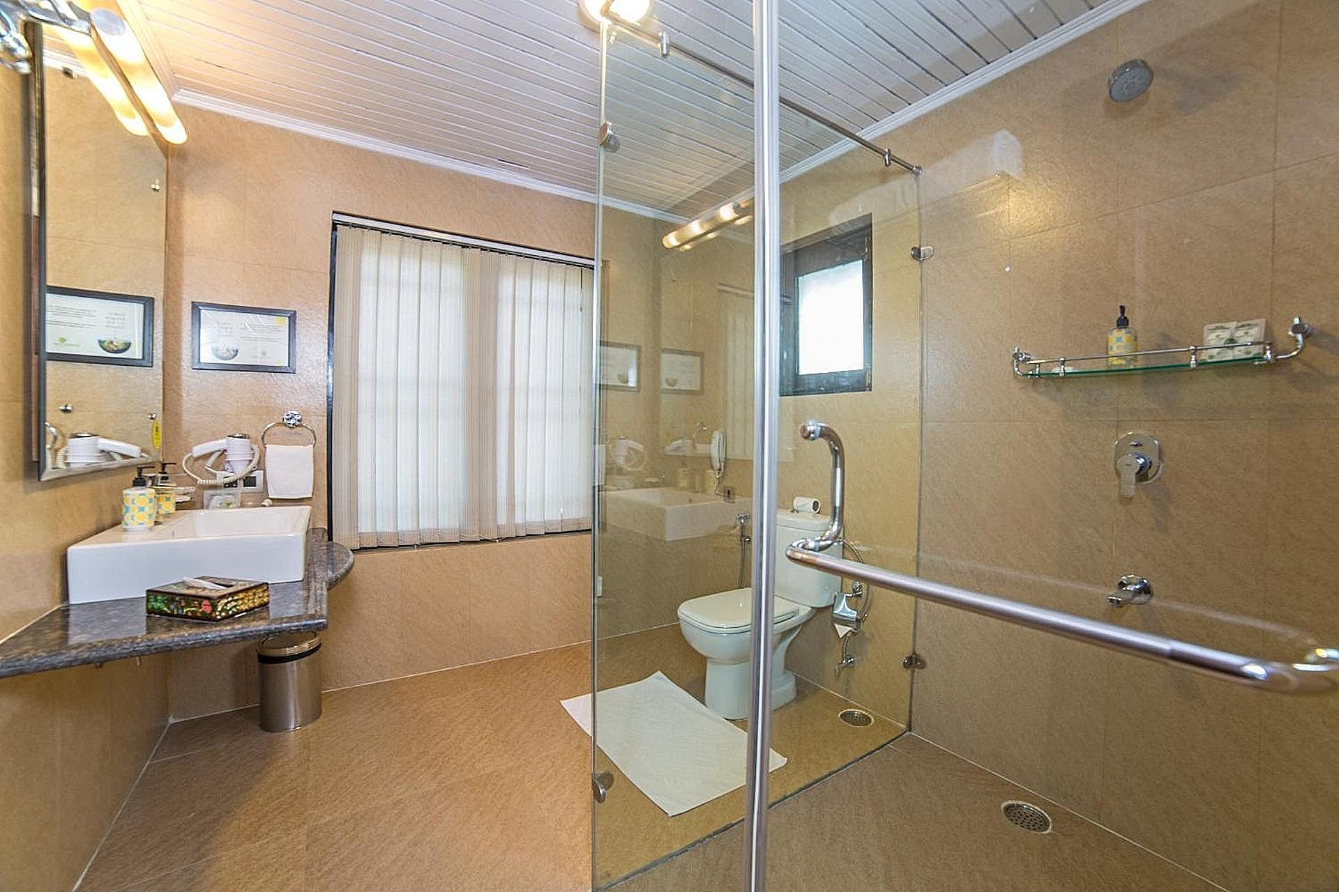Lemon Tree Hotel, Srinagar Superior Double or Twin Room 11
