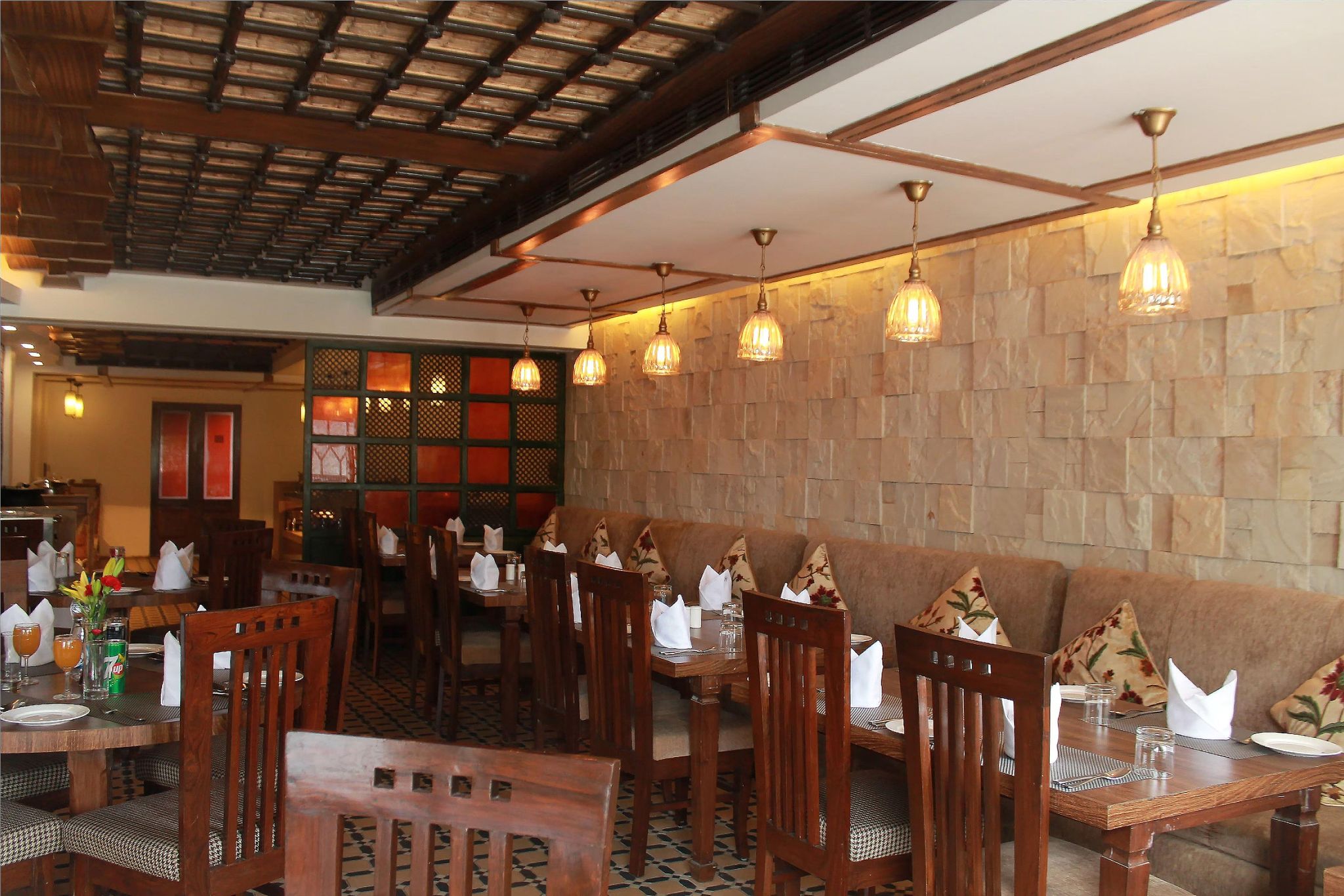 Food & Dining
