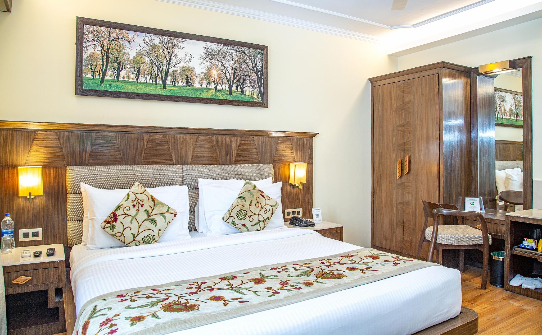 Lemon Tree Hotel, Srinagar Superior Double or Twin Room 5