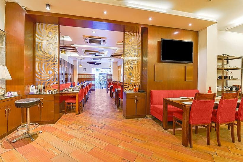 Food & Dining