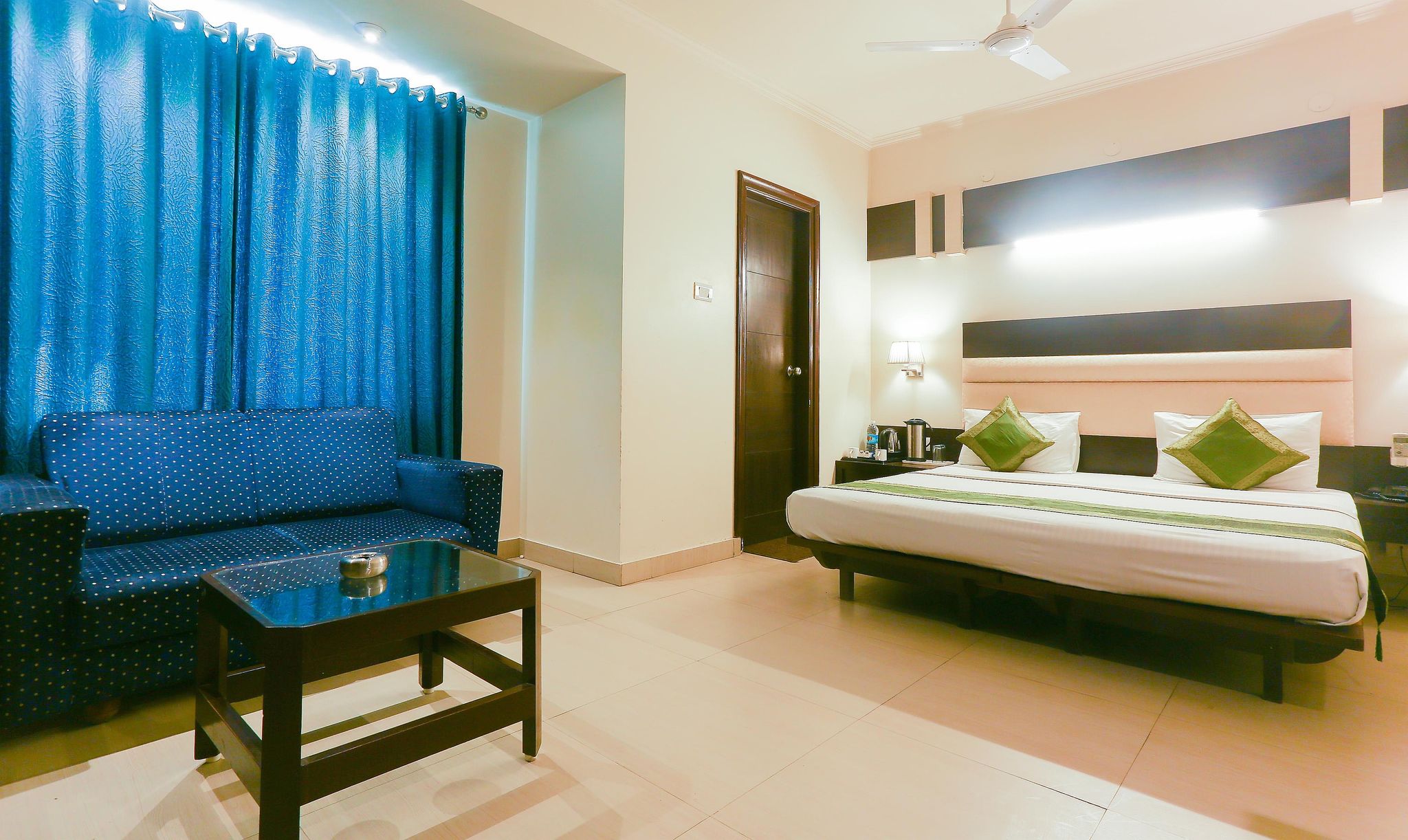 Treebo Natraj - Jaipur Deluxe Double Room 2