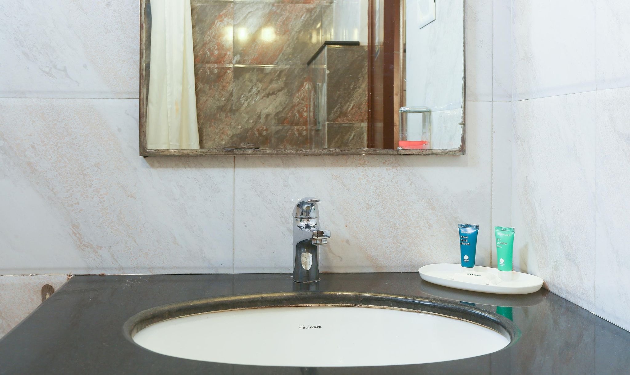 Treebo Natraj - Jaipur Deluxe Double Room 5