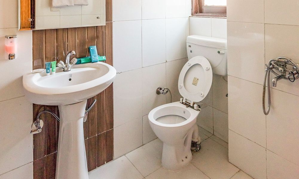 Royal Suites by Park Tree, Kasauli Deluxe Room 10