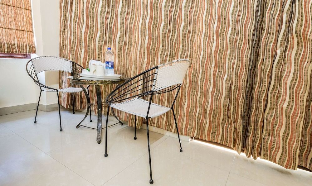 Royal Suites by Park Tree, Kasauli Deluxe Room 8