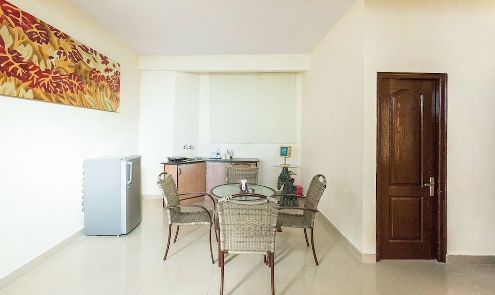 Royal Suites by Park Tree, Kasauli Deluxe Room 7