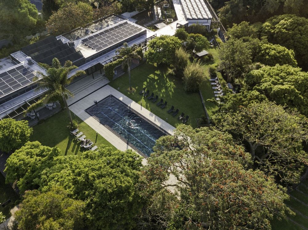 undefined Vineyard Hotel 10