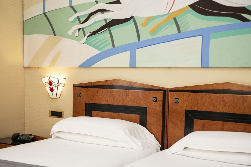 Best Western Hotel Artdeco Classic Room, 2 Twin Beds 4