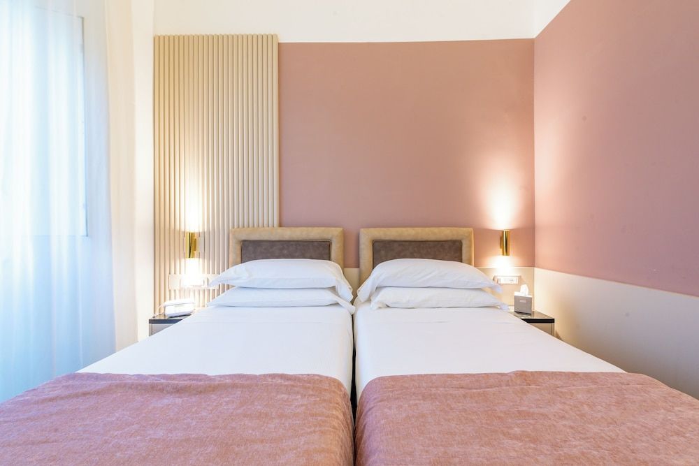 Best Western Hotel Artdeco Classic Room, 2 Twin Beds 6