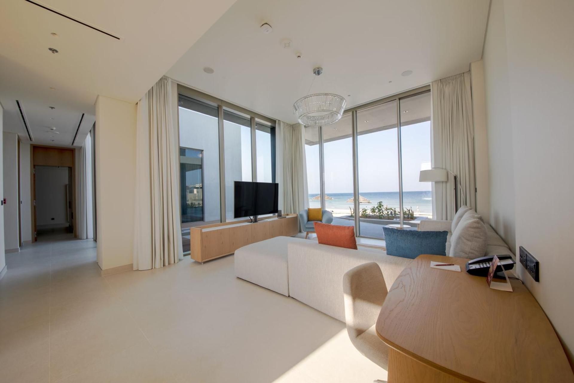 One Bedroom Ocean Villa with Whirlpool