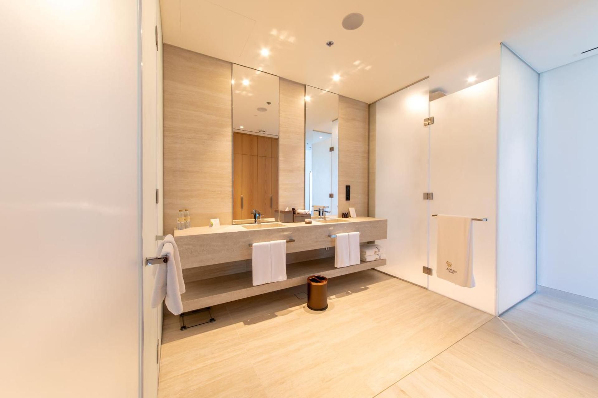 One Bedroom Ocean Villa with Whirlpool