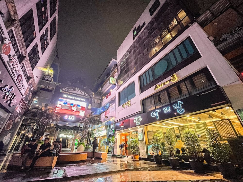 undefined Grand President Bangkok 4
