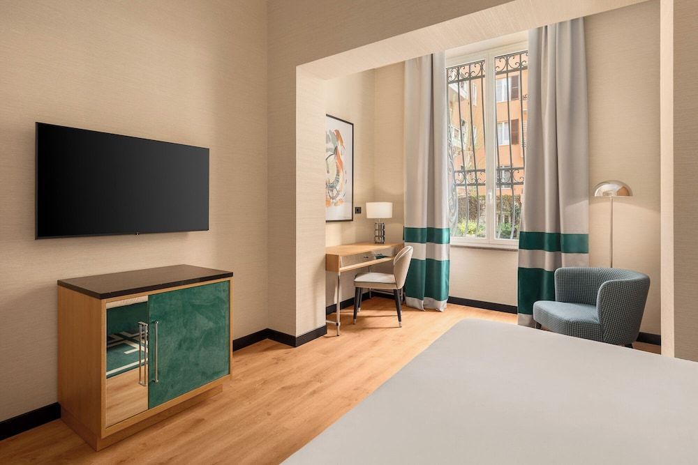undefined Room Mate Collection Mia, Rome Colosseum 4