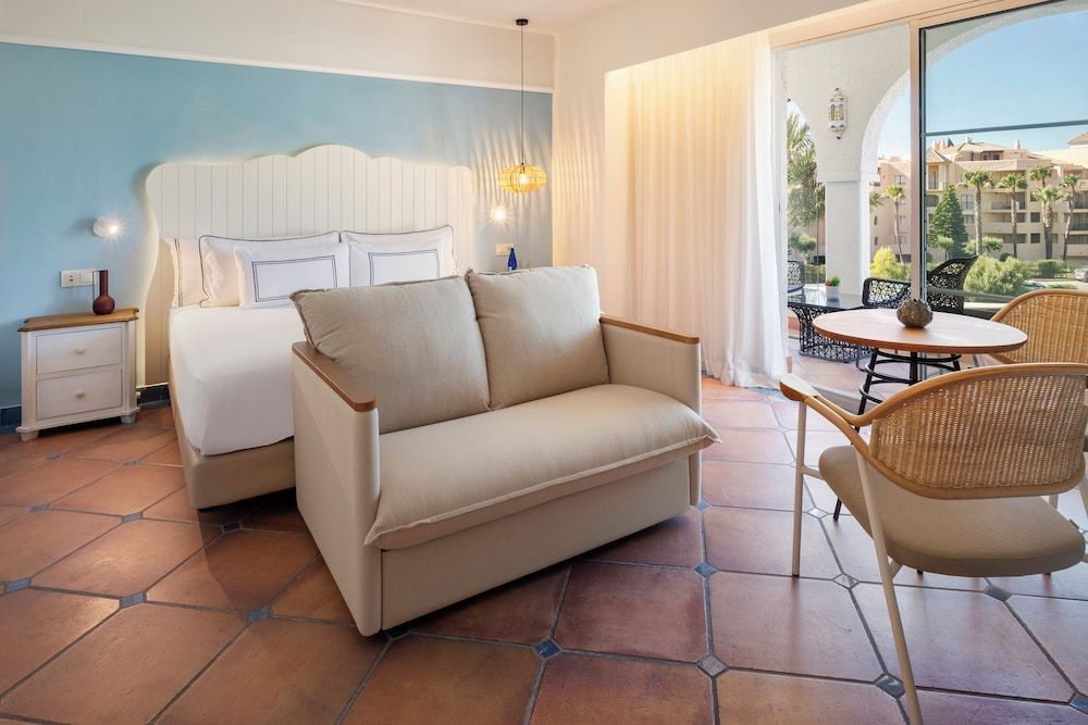 The Level, Double Room