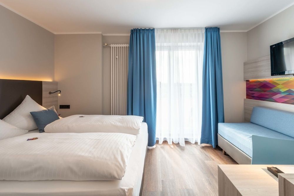 undefined Westend Hotel 3