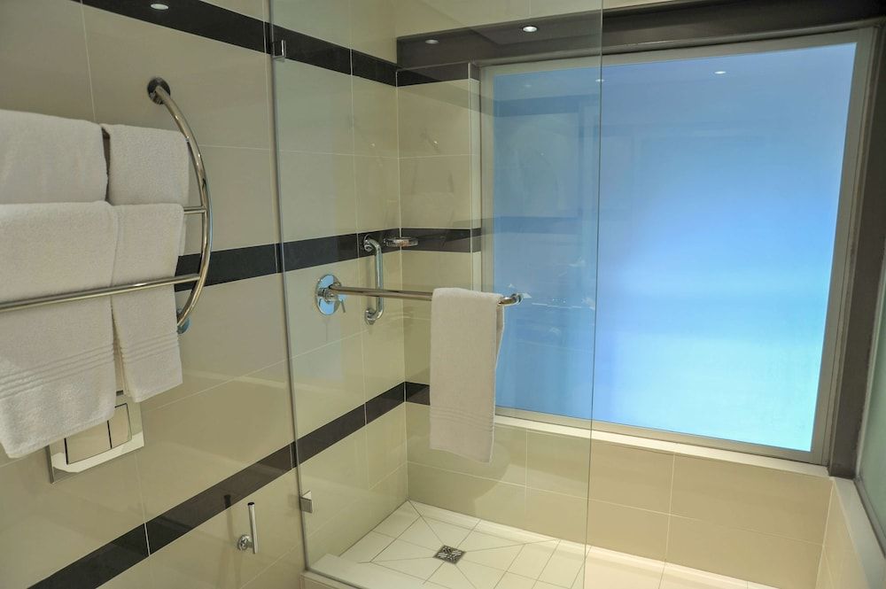 Garden Court Victoria Junction Standard King or Twn Room 12