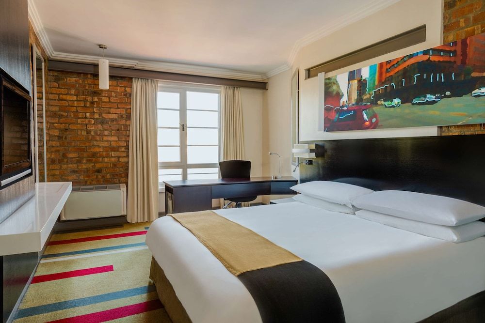 Garden Court Victoria Junction Standard King or Twn Room 5