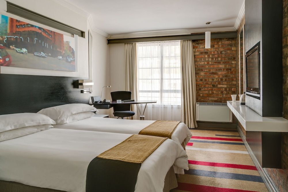 Garden Court Victoria Junction Standard King or Twn Room 6