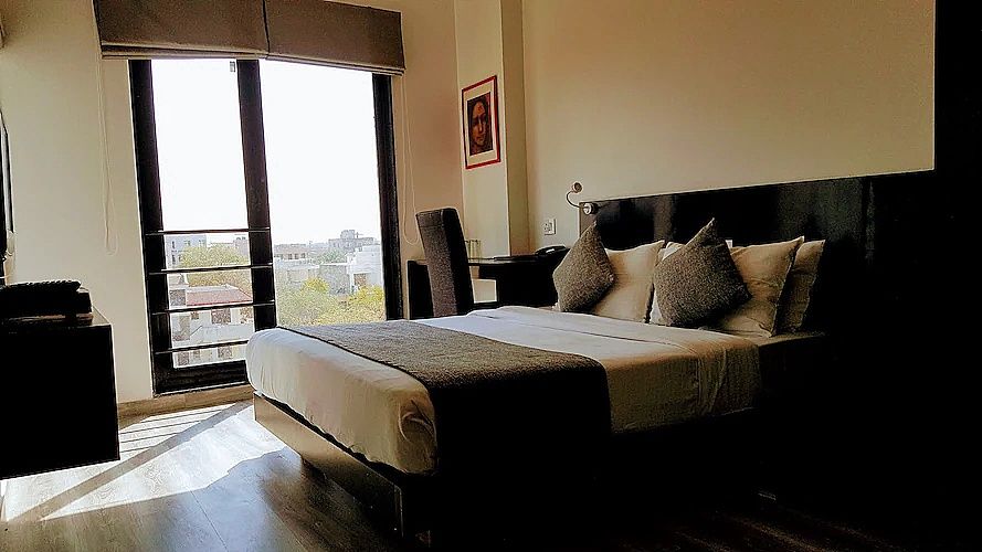 The Saneer STANDARD ROOM 4