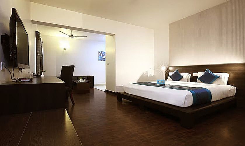 The Saneer DELUXE ROOM 5