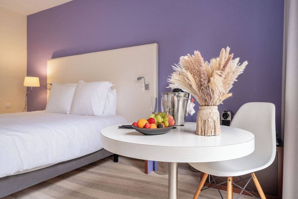 Superior Room, 1 Double Bed, Pool View