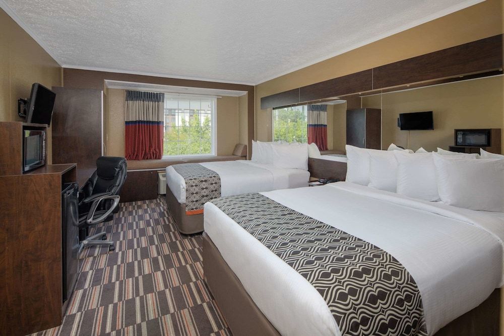 Standard Double Room, 2 Queen Beds