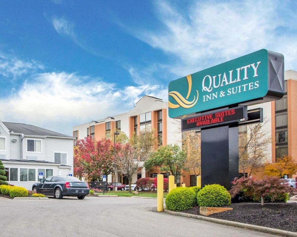undefined Quality Inn & Suites North/Polaris 4