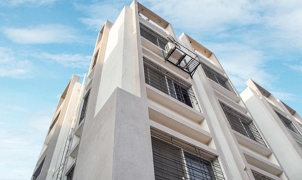 undefined Treebo Naunidh Suites 6