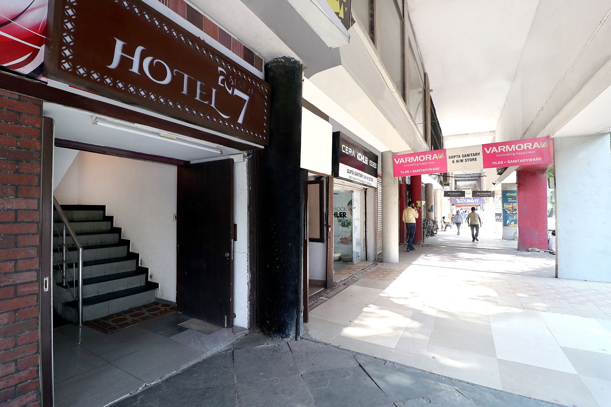 undefined HOTEL SEVEN 9