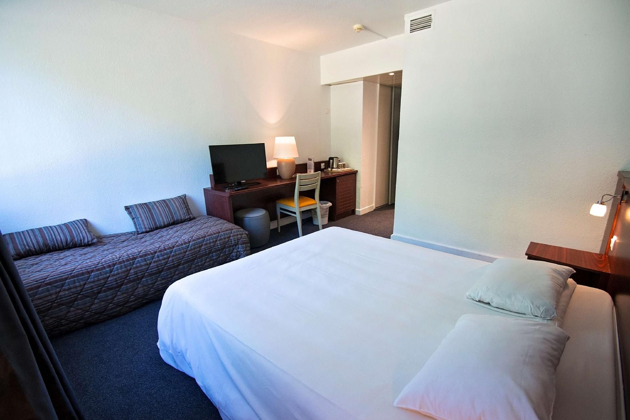 Kyriad Nemours Darvault Superior Room (3 guests)