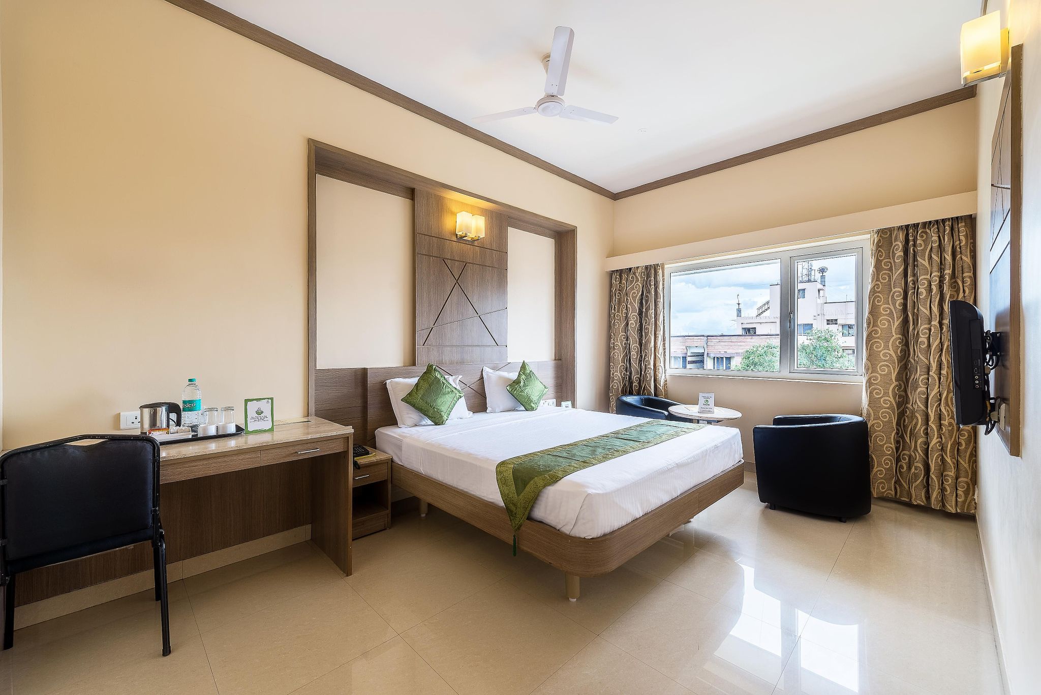 Treebo ESS Grande Deluxe Double Room 5