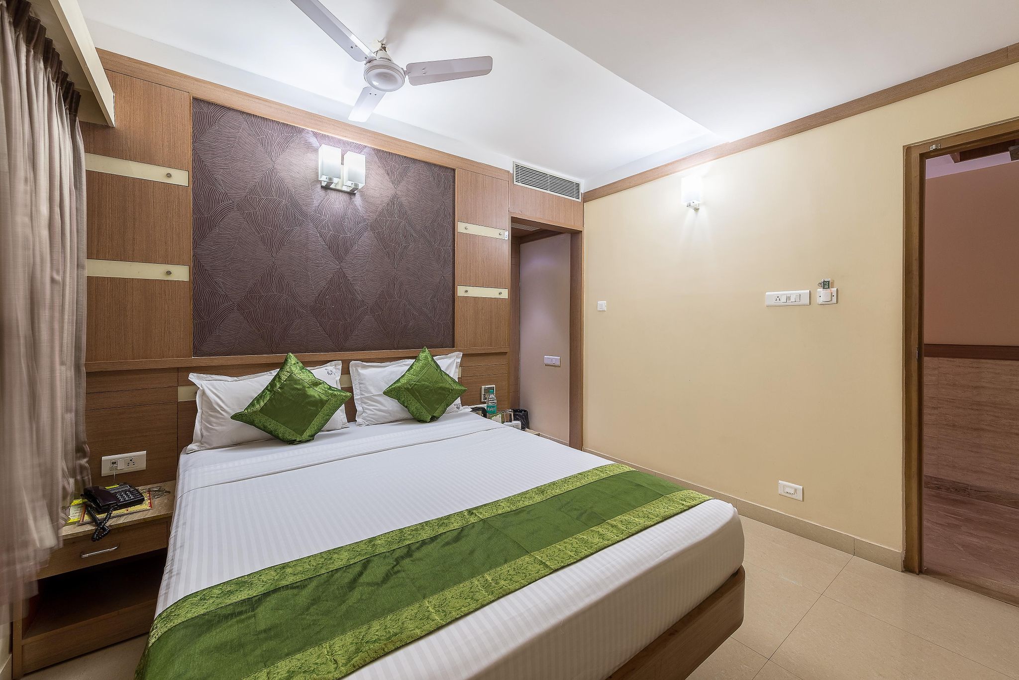 Treebo ESS Grande Deluxe Double Room 6