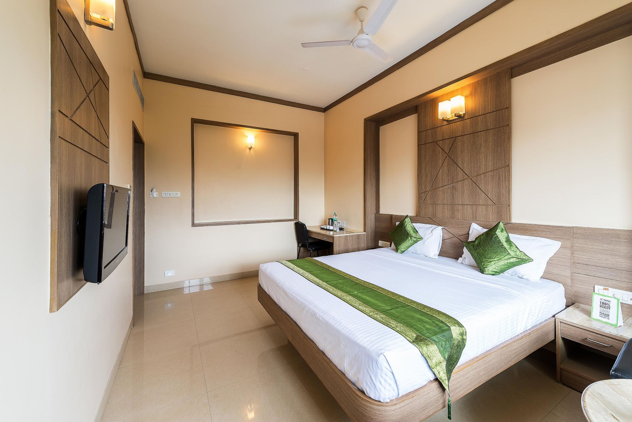 Treebo ESS Grande Deluxe Double Room 8