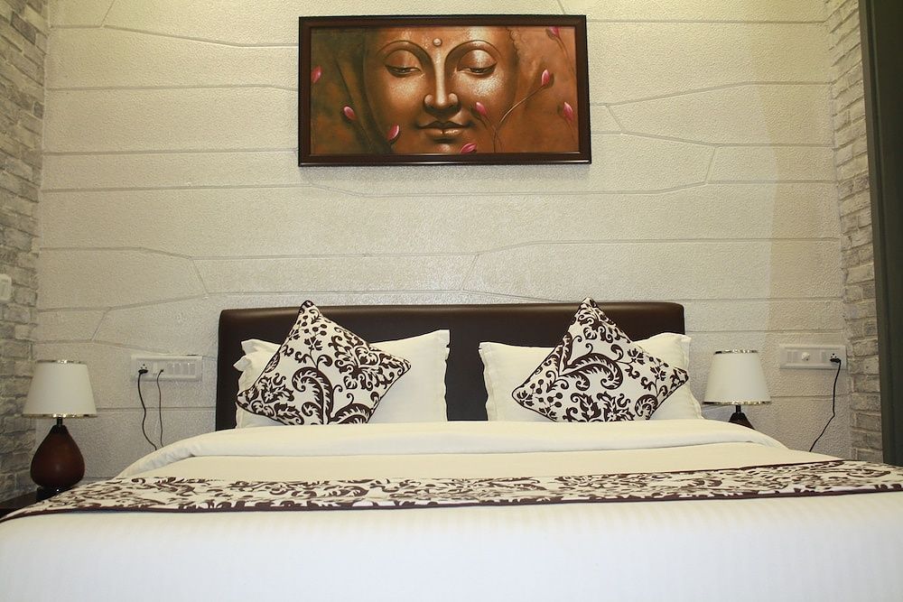 Tribecca Select Deluxe Room 18