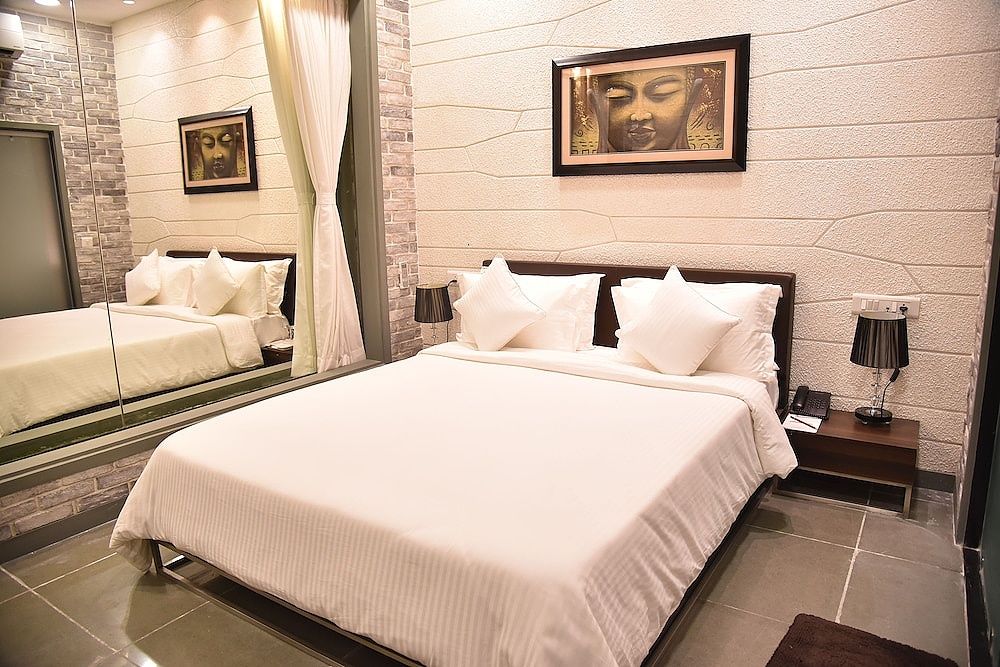 Tribecca Select Deluxe Room 19