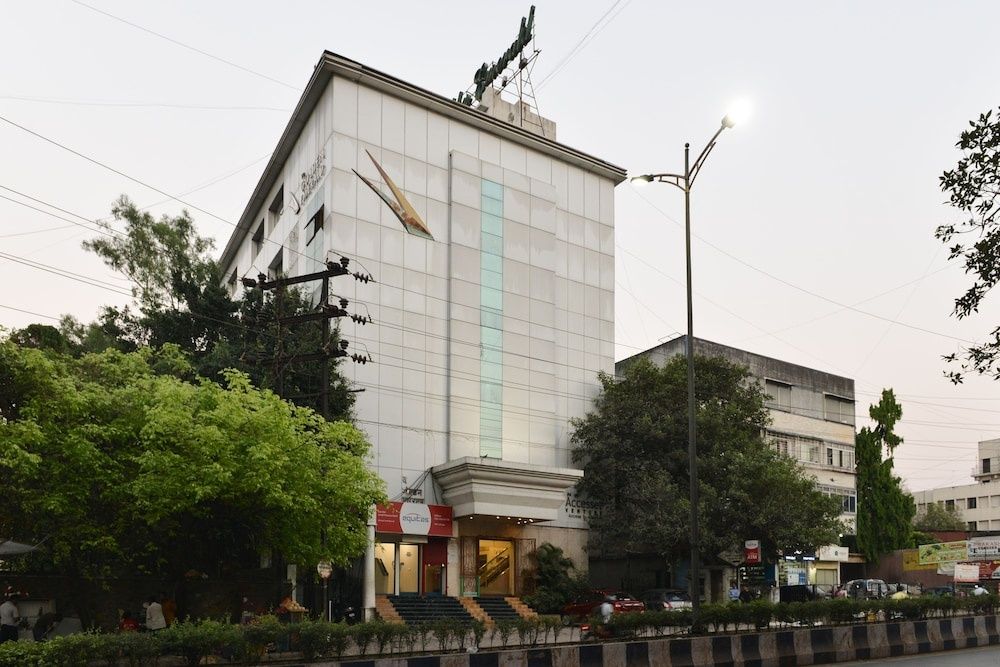 undefined Hotel Mint Salisbury Park 2