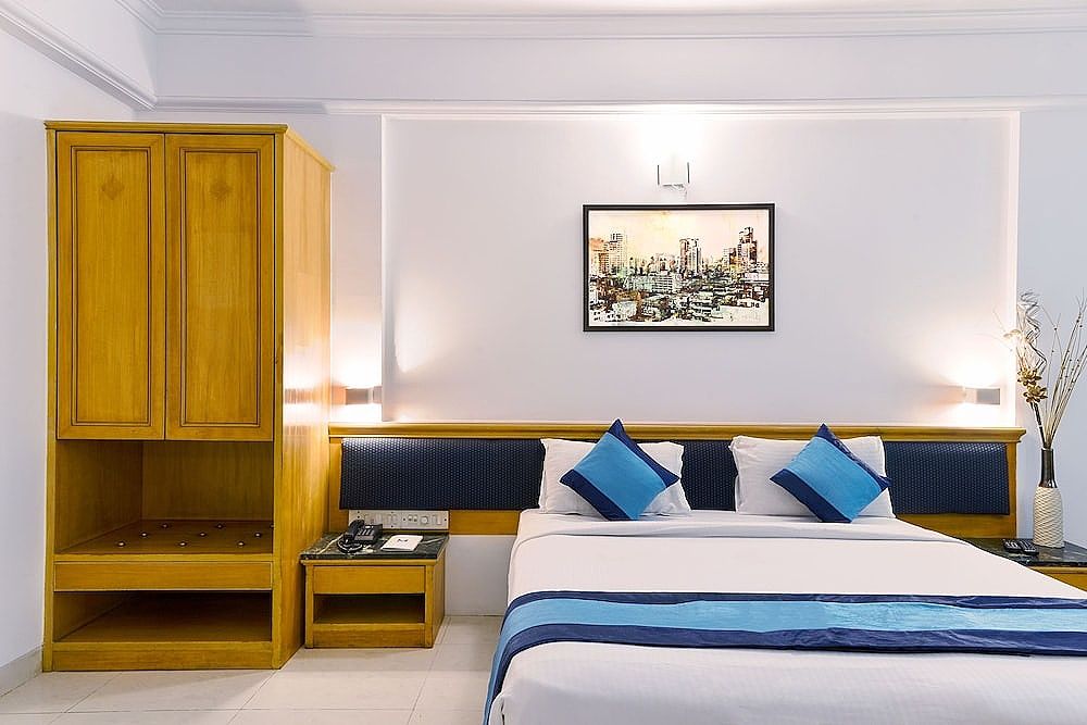 undefined Hotel Mint Salisbury Park 10