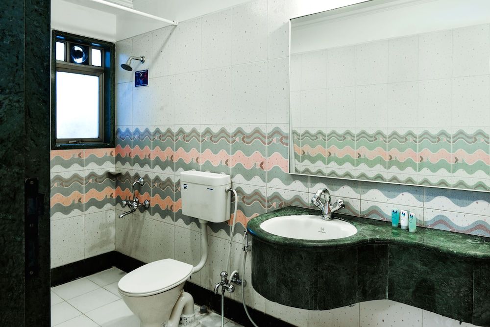 Hotel Mint Salisbury Park Executive Room 3