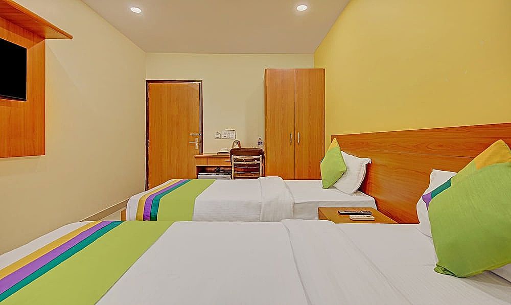 Treebo TMS Residency Deluxe Double Room 6
