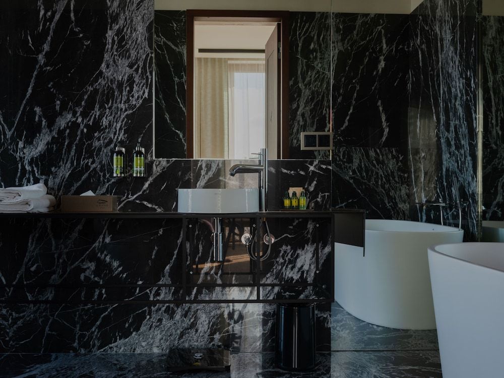 Grand Hotel Standard Double Room 3