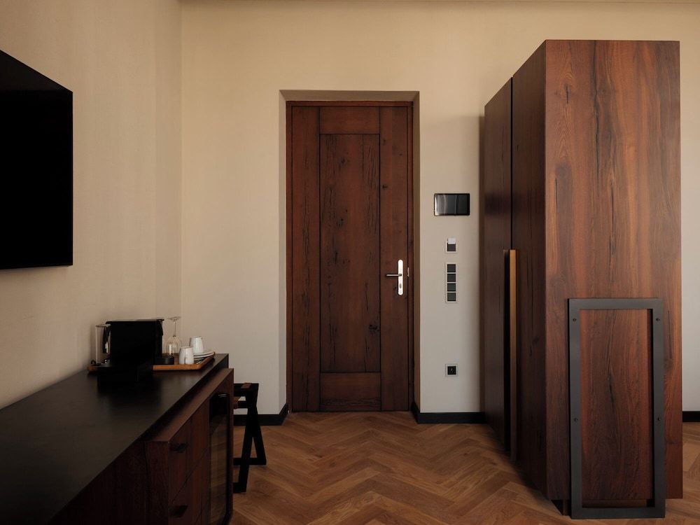 Grand Hotel Standard Twin Room 3