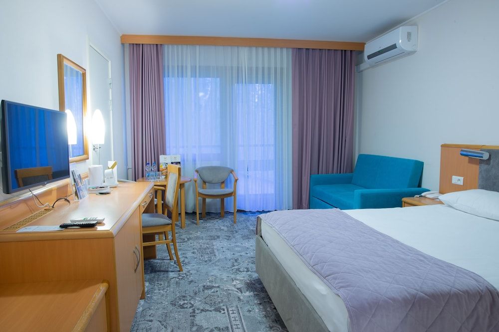 Hotel Mragowo Resort & Spa Double Room with sofa