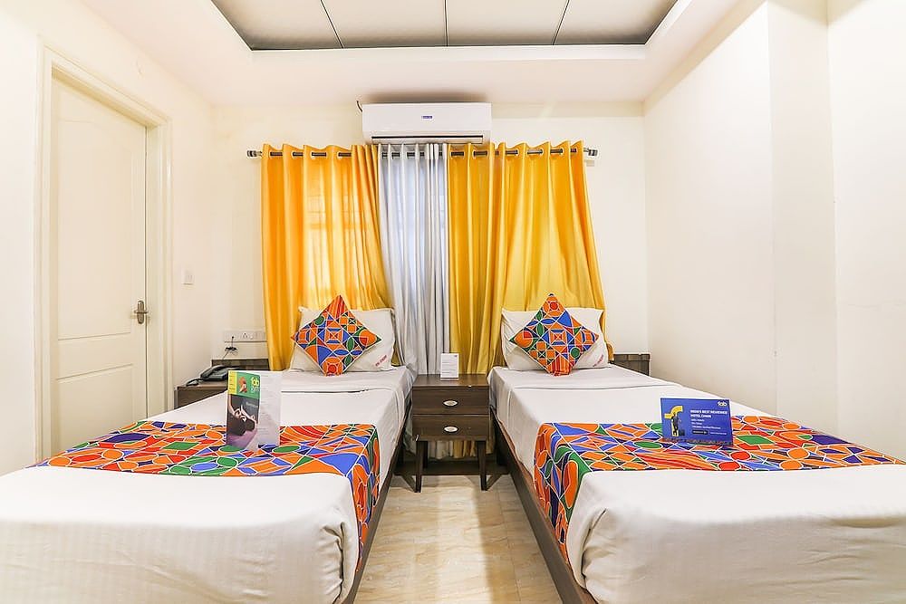 FabHotel Oakwey Inn Deluxe Room 8