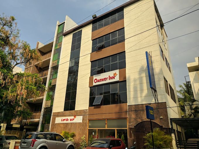 undefined FabHotel Oakwey Inn 10