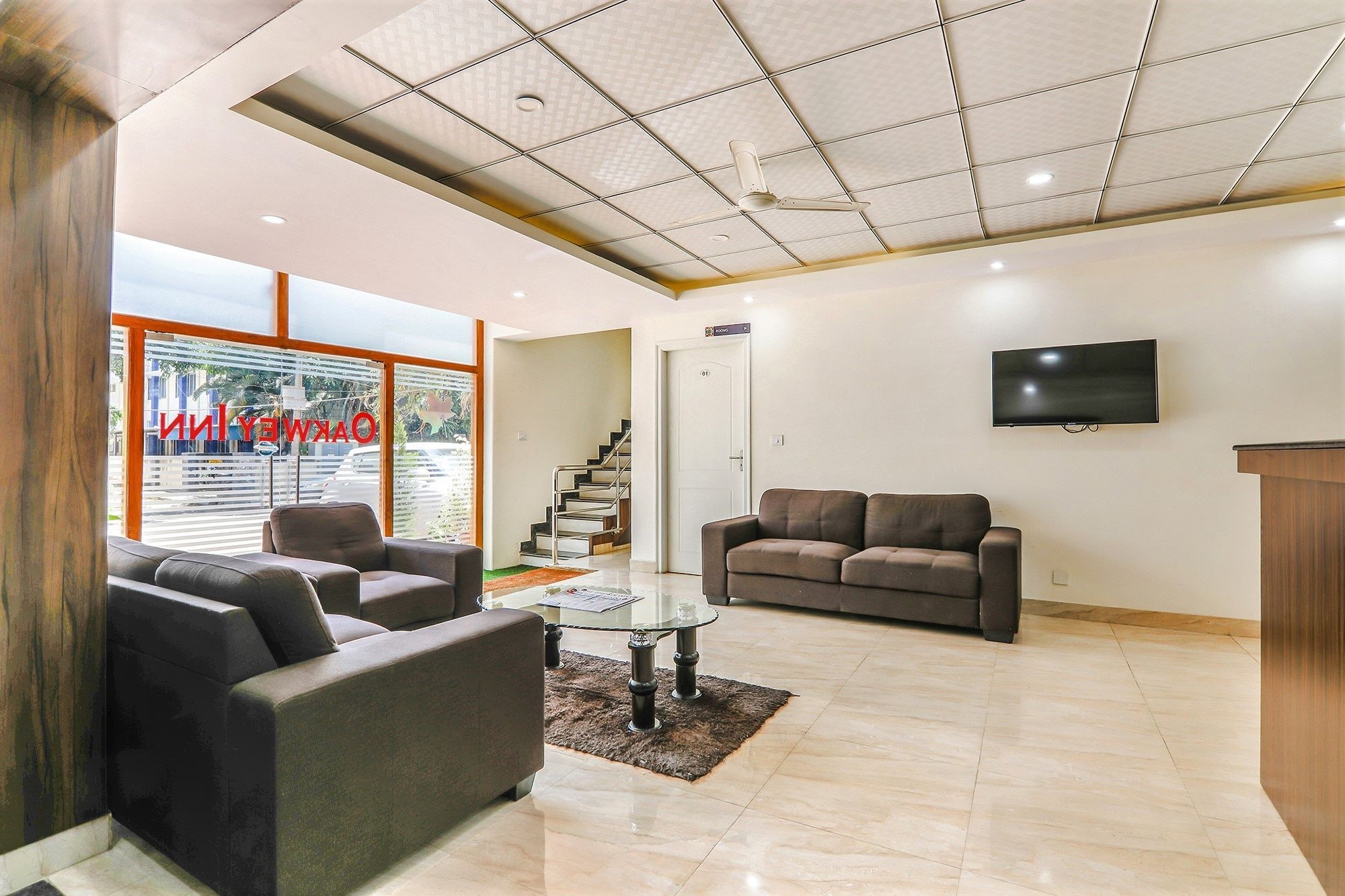 undefined FabHotel Oakwey Inn 3