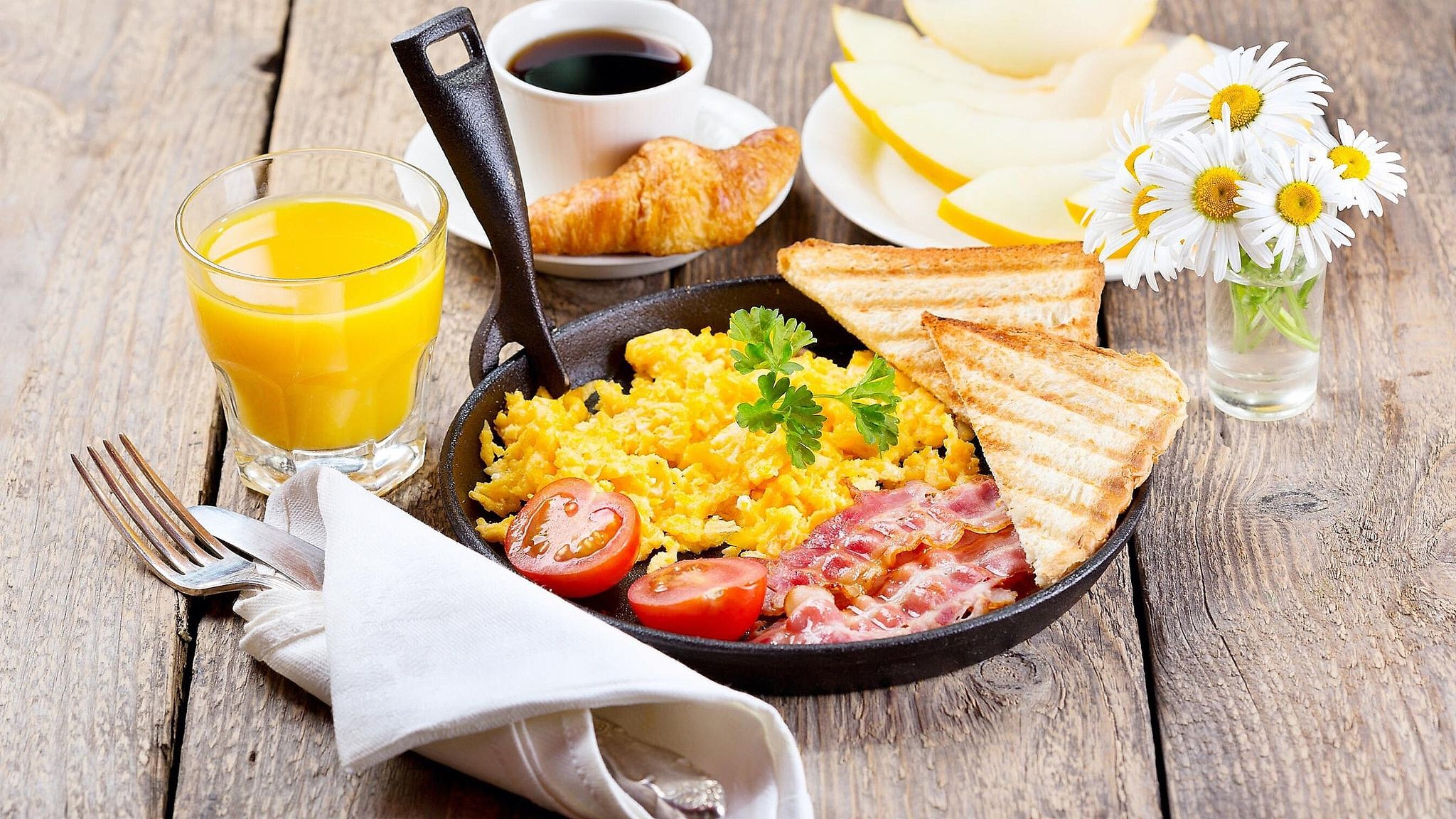 Food & Dining