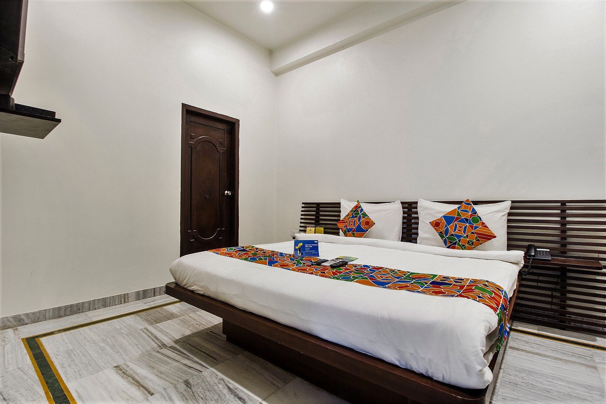 FabHotel Jaipur Villa Deluxe Room