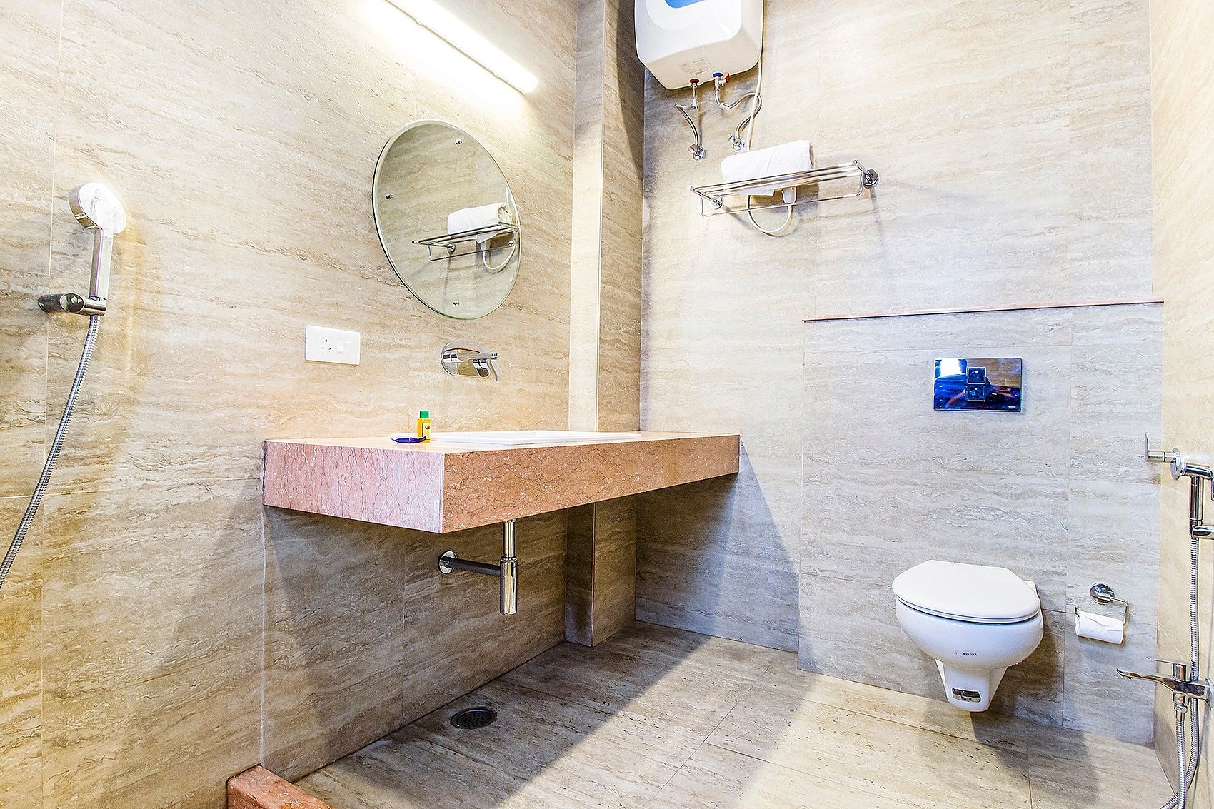 FabHotel Jaipur Villa Deluxe Room 10