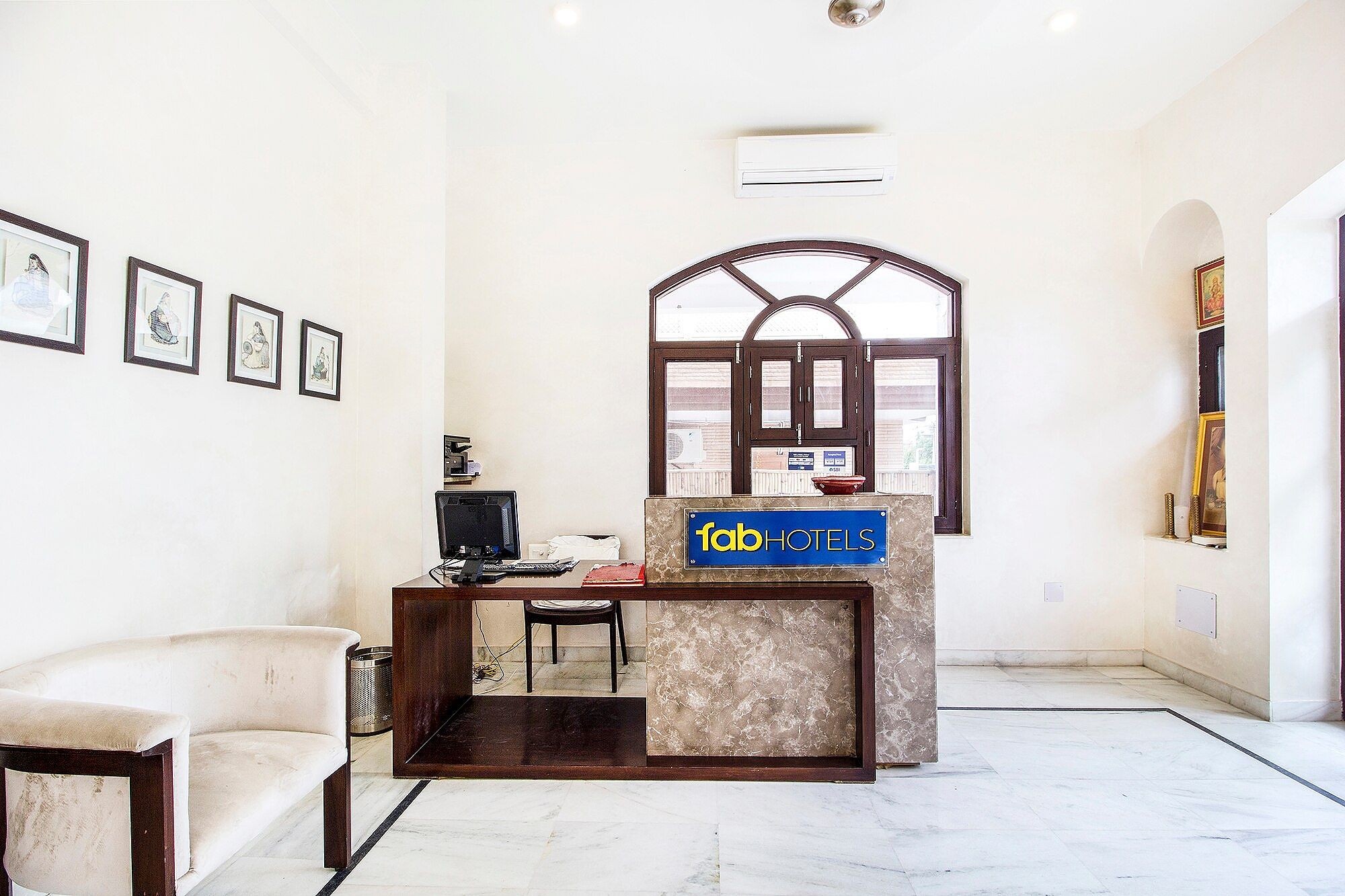 undefined FabHotel Jaipur Villa 3