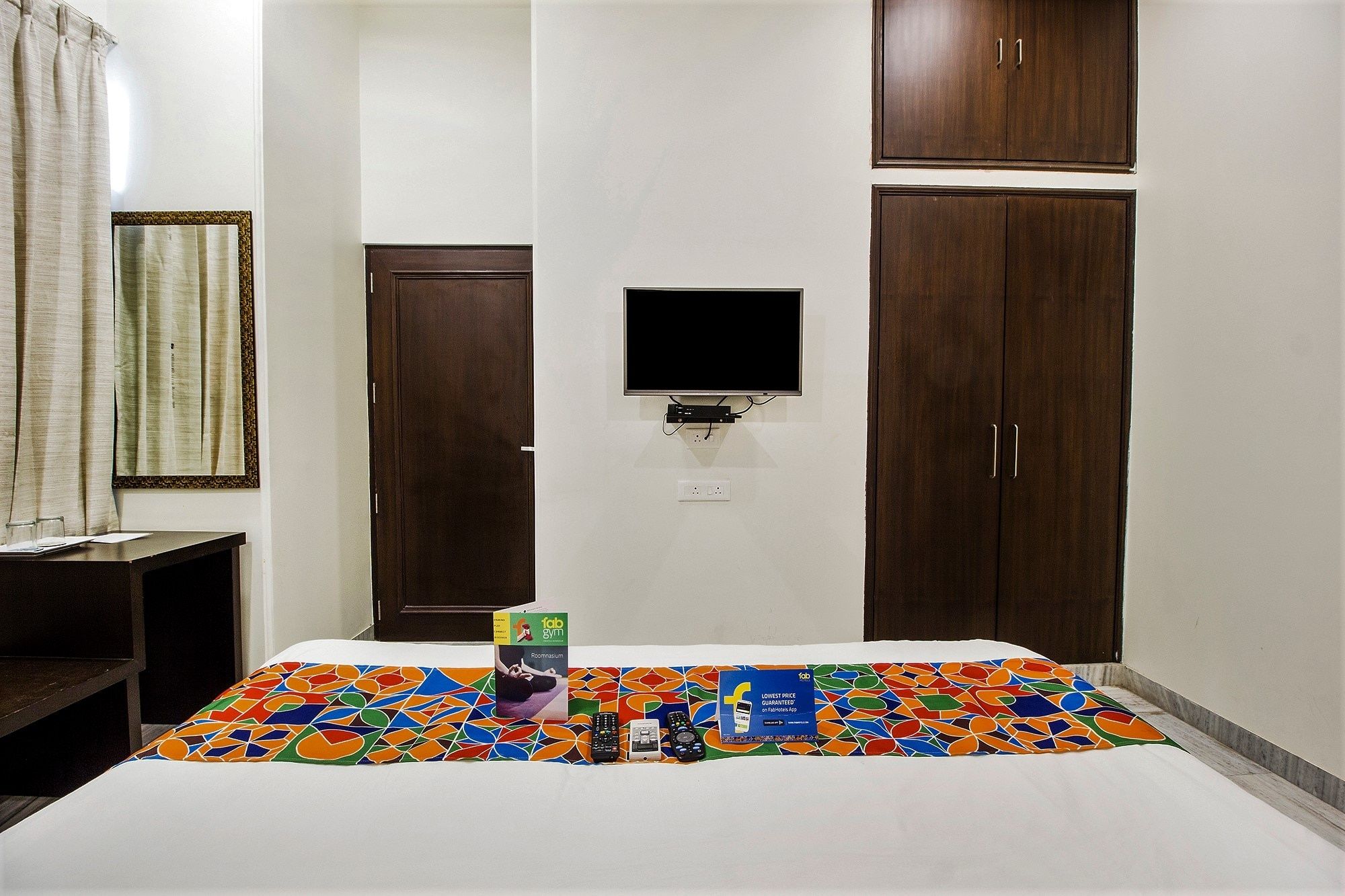 FabHotel Jaipur Villa Deluxe Room 12